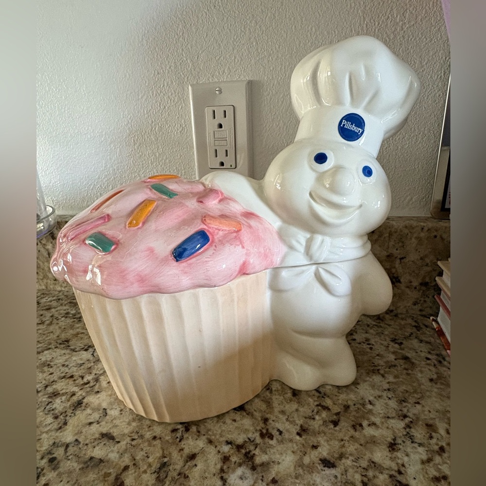 Vintage 1992 Ceramic Pillsbury Dough Boy Funfetti Cupcake Cookie Jar-mint cond.